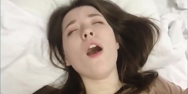 anal,brunette,juicy,orgasm
