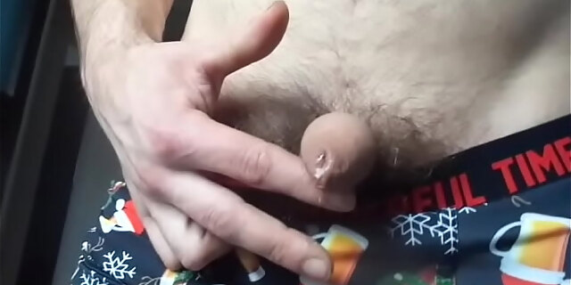 pissing,toilet